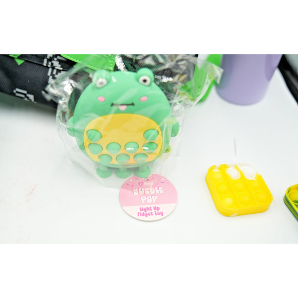 Minecraft Backpack & Pizza Lunch Bag Bundle w/ Supplies, USB, Pop Toy - Picture 9 of 15